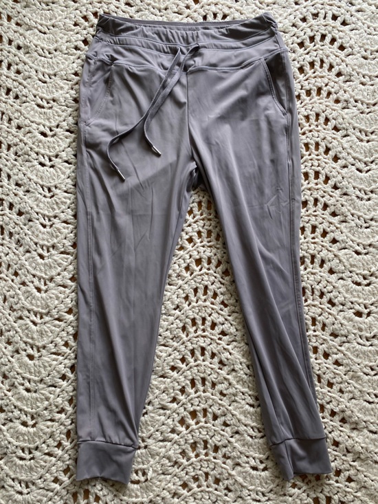 HALARA Pants - HALARA Petite Joggers in Gray